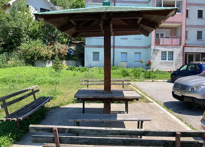 Aleksandar 2 Lejlighed *